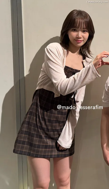 Kim Chaewon 김채원 [Le Sserafim] photo 18 of 2310