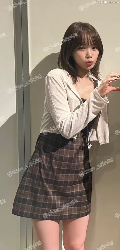 Kim Chaewon 김채원 [Le Sserafim] photo 19 of 2310