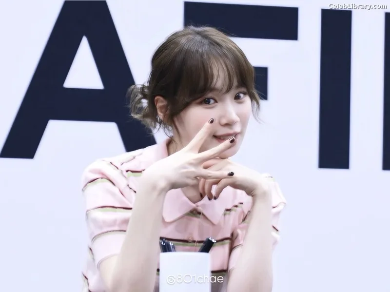 Kim Chaewon 김채원 [Le Sserafim] photo 6 of 2310