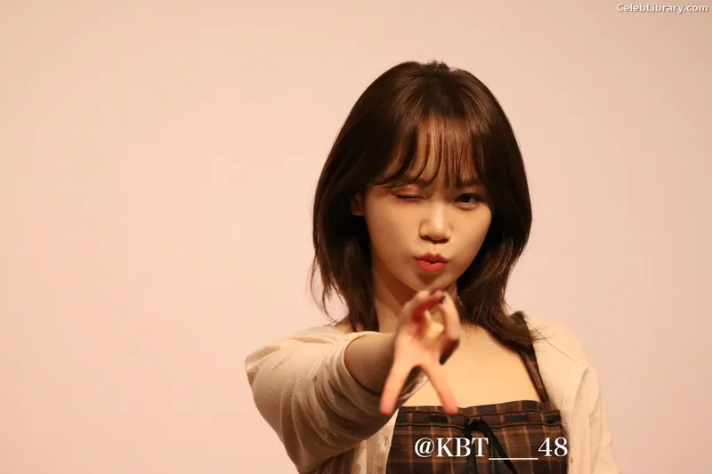 Kim Chaewon 김채원 [Le Sserafim] photo 8 of 2310