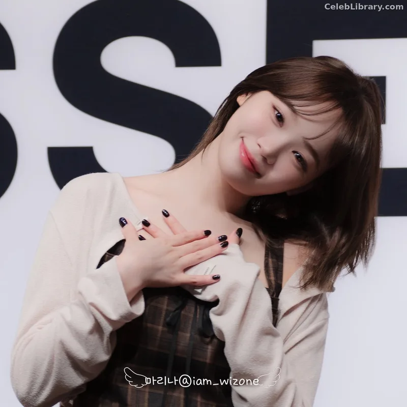 Kim Chaewon 김채원 [Le Sserafim] photo 23 of 2310