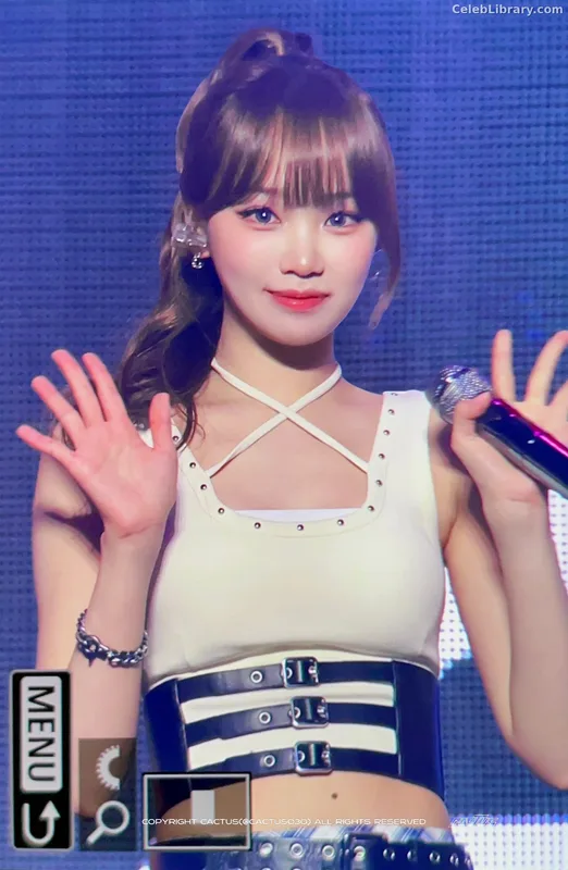 Kim Chaewon 김채원 [Le Sserafim] photo 7 of 2310