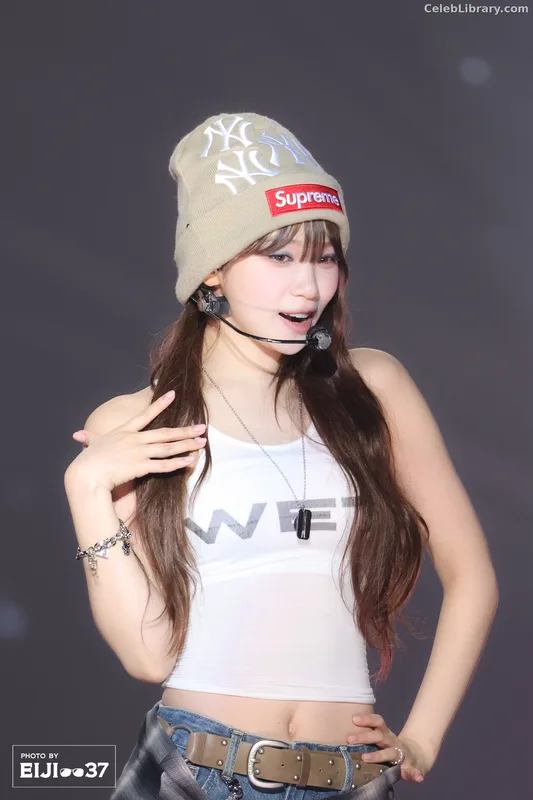 Kim Chaewon 김채원 [Le Sserafim] photo 6 of 2310