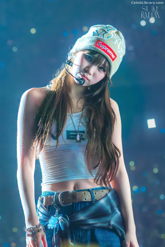 Kim Chaewon 김채원 [Le Sserafim] photo 12 of 2310