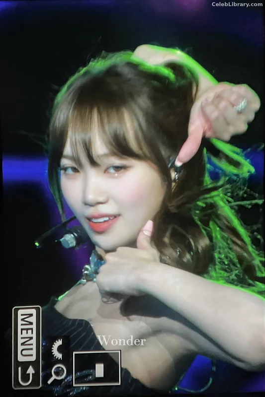 Kim Chaewon 김채원 [Le Sserafim] photo 19 of 2310