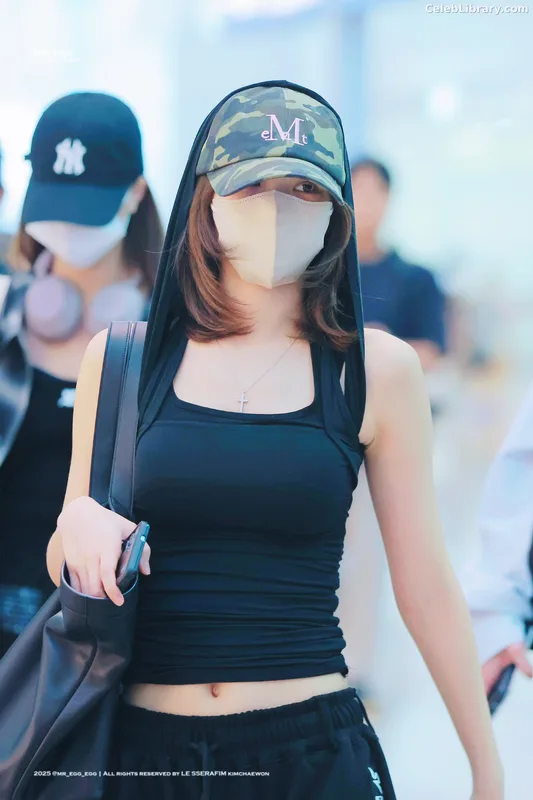 Kim Chaewon 김채원 [Le Sserafim] photo 24 of 2310