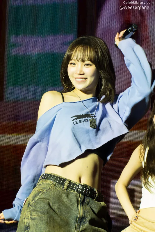 Kim Chaewon 김채원 [Le Sserafim] photo 16 of 2310