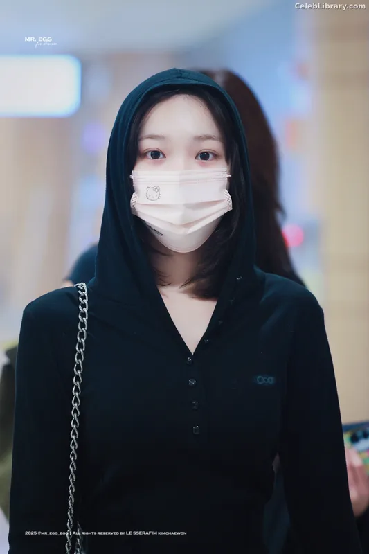 Kim Chaewon 김채원 [Le Sserafim] photo 5 of 2310