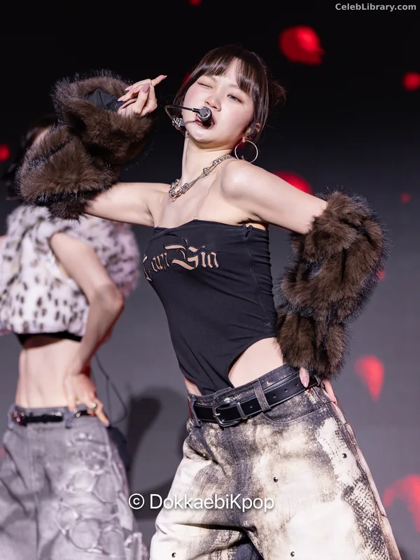 Kim Chaewon 김채원 [Le Sserafim] photo 20 of 2310