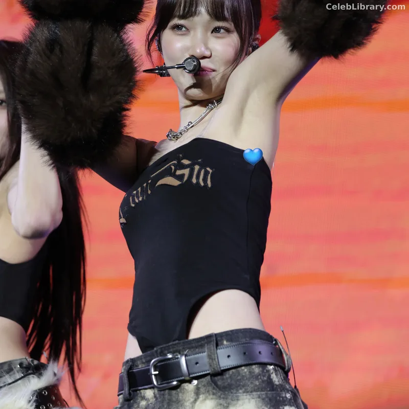 Kim Chaewon 김채원 [Le Sserafim] photo 8 of 2310