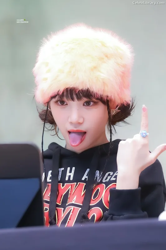 Kim Chaewon 김채원 [Le Sserafim] photo 19 of 2310