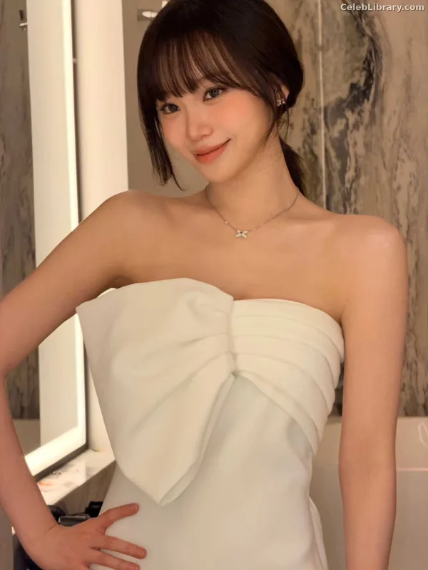 Kim Chaewon 김채원 [Le Sserafim] photo 7 of 2310