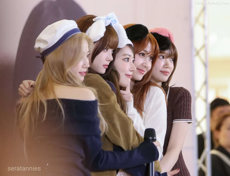 Kim Chaewon 김채원 [Le Sserafim] photo 2 of 2310