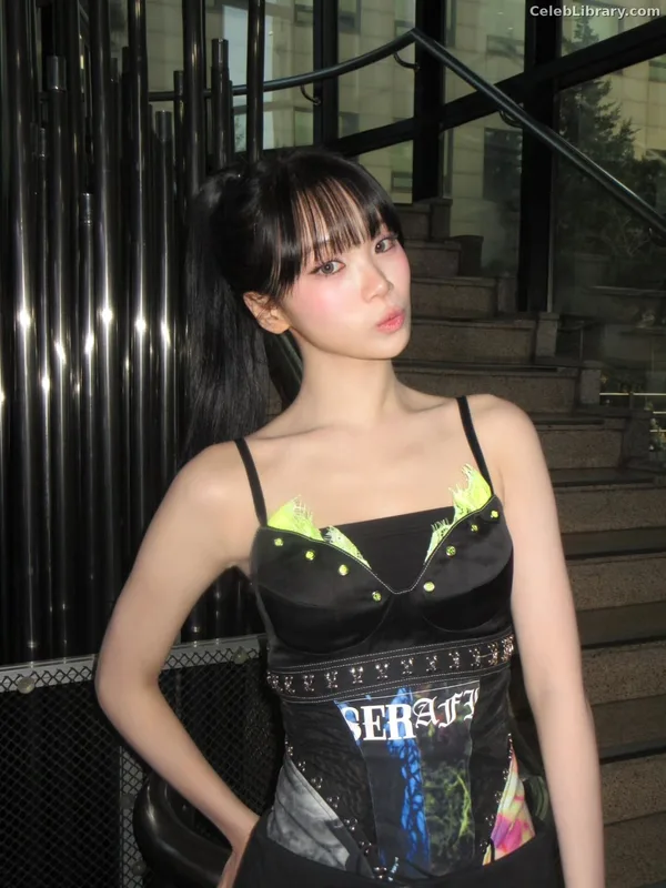 Kim Chaewon 김채원 [Le Sserafim] photo 19 of 2310