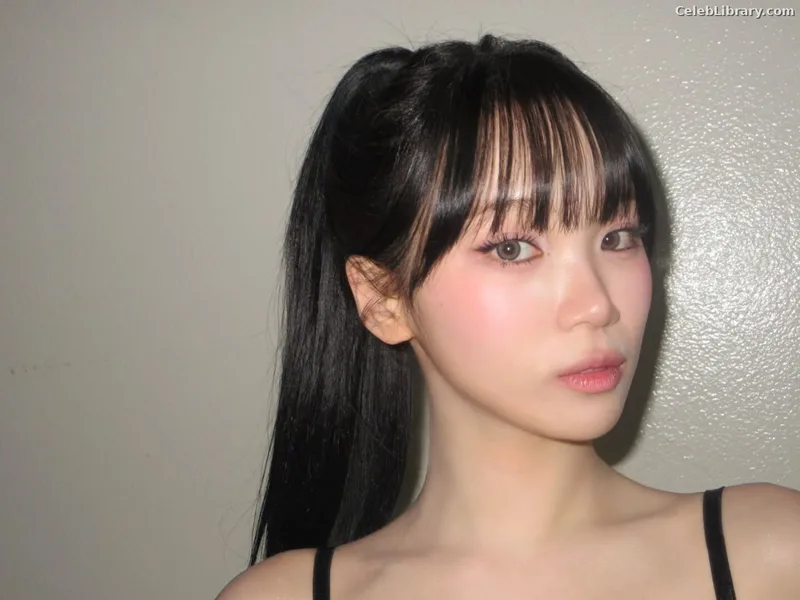 Kim Chaewon 김채원 [Le Sserafim] photo 21 of 2310