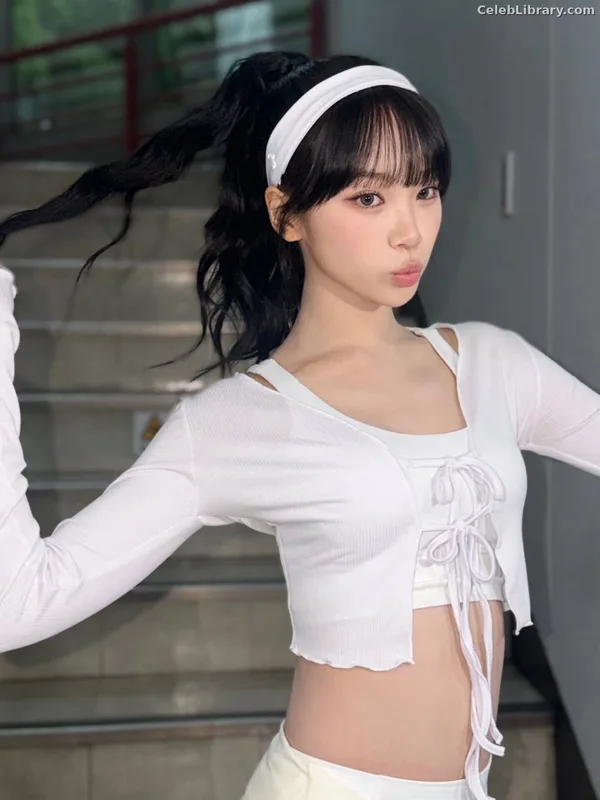 Kim Chaewon 김채원 [Le Sserafim] photo 7 of 2310