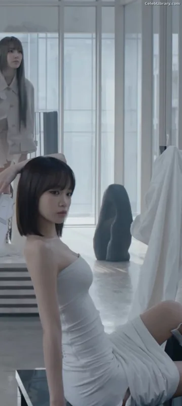 Kim Chaewon 김채원 [Le Sserafim] photo 13 of 2310