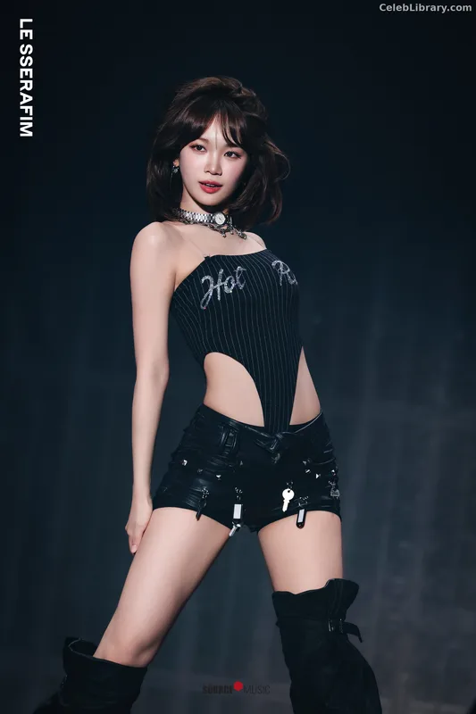 Kim Chaewon 김채원 [Le Sserafim] photo 13 of 2310