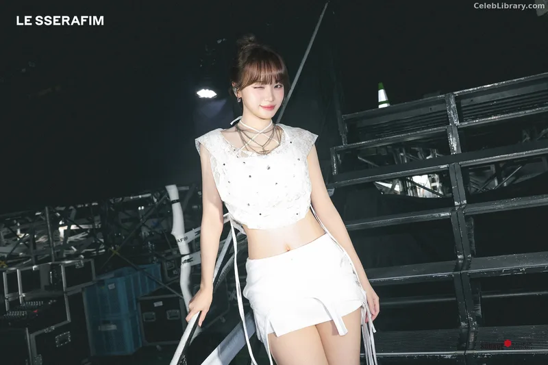 Kim Chaewon 김채원 [Le Sserafim] photo 18 of 2310