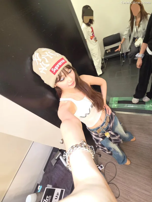 Kim Chaewon 김채원 [Le Sserafim] photo 11 of 2310