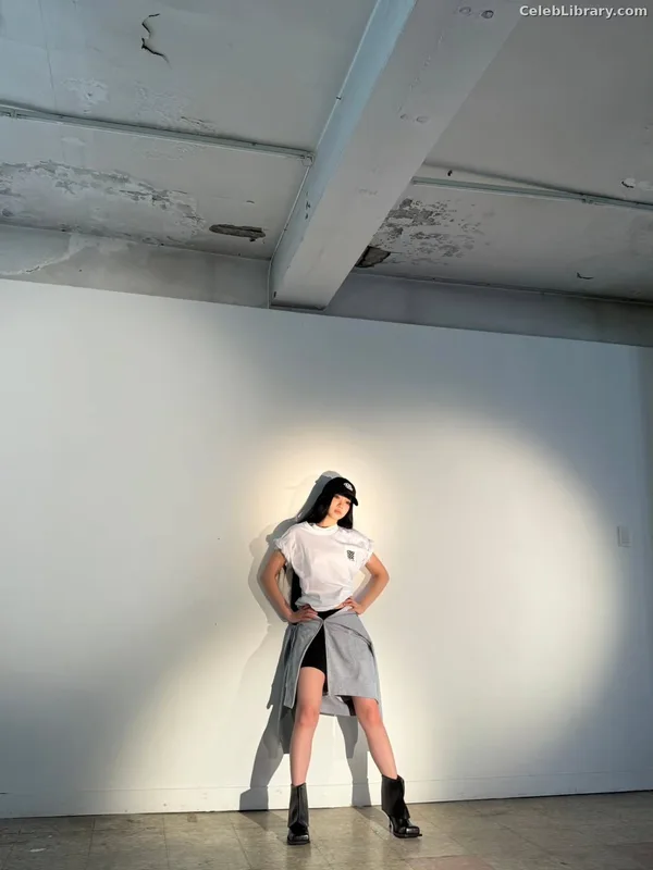 Kim Chaewon 김채원 [Le Sserafim] photo 12 of 2310