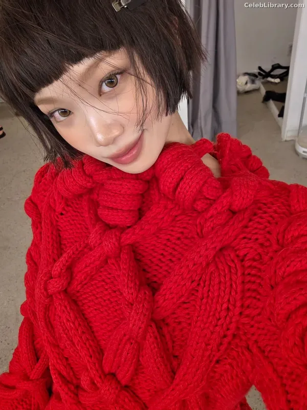Kim Chaewon 김채원 [Le Sserafim] photo 7 of 2310