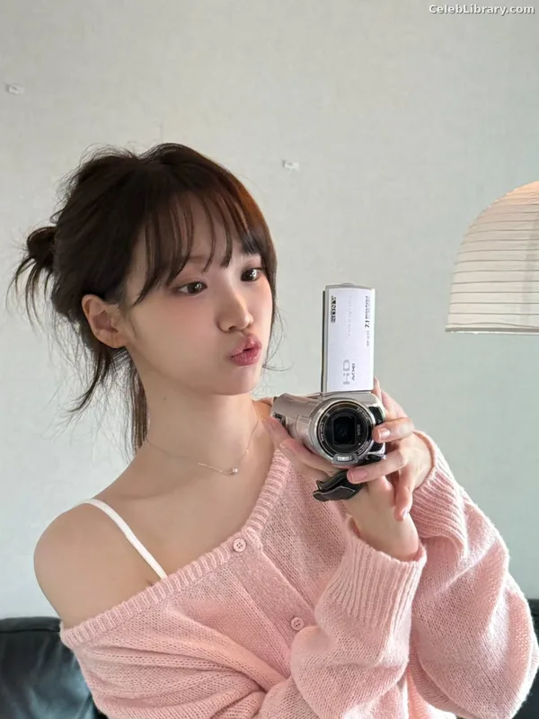 Kim Chaewon 김채원 [Le Sserafim] photo 1 of 2310