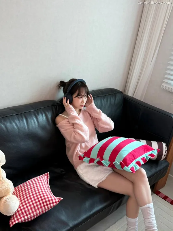 Kim Chaewon 김채원 [Le Sserafim] photo 3 of 2310