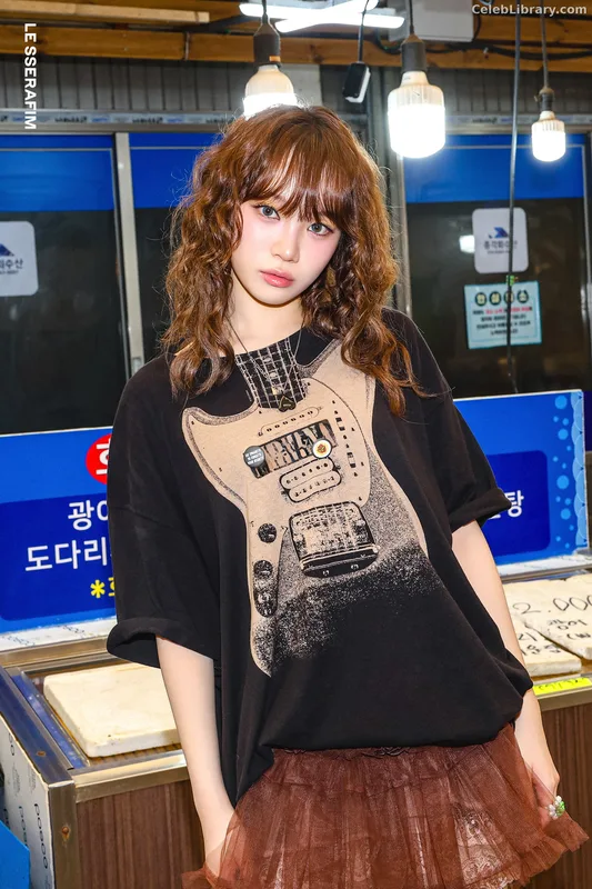Kim Chaewon 김채원 [Le Sserafim] photo 16 of 2310