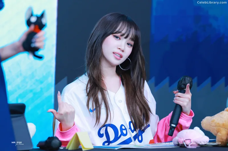 Kim Chaewon 김채원 [Le Sserafim] photo 23 of 2310