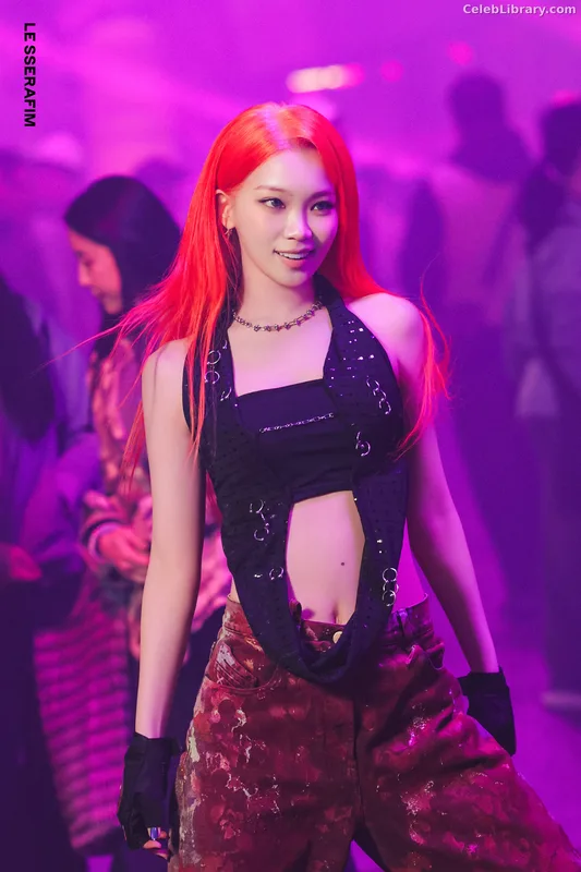 Kim Chaewon 김채원 [Le Sserafim] photo 4 of 2310