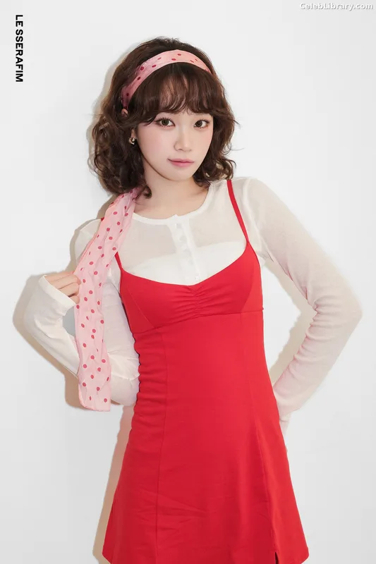 Kim Chaewon 김채원 [Le Sserafim] photo 12 of 2310