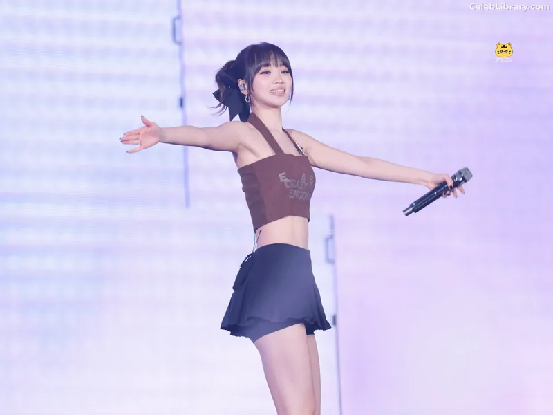 Kim Chaewon 김채원 [Le Sserafim] photo 4 of 2310