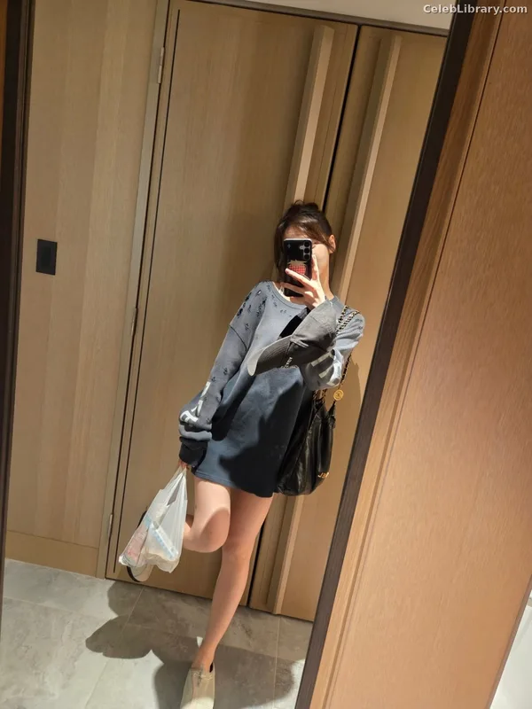 Kim Chaewon 김채원 [Le Sserafim] photo 10 of 2310