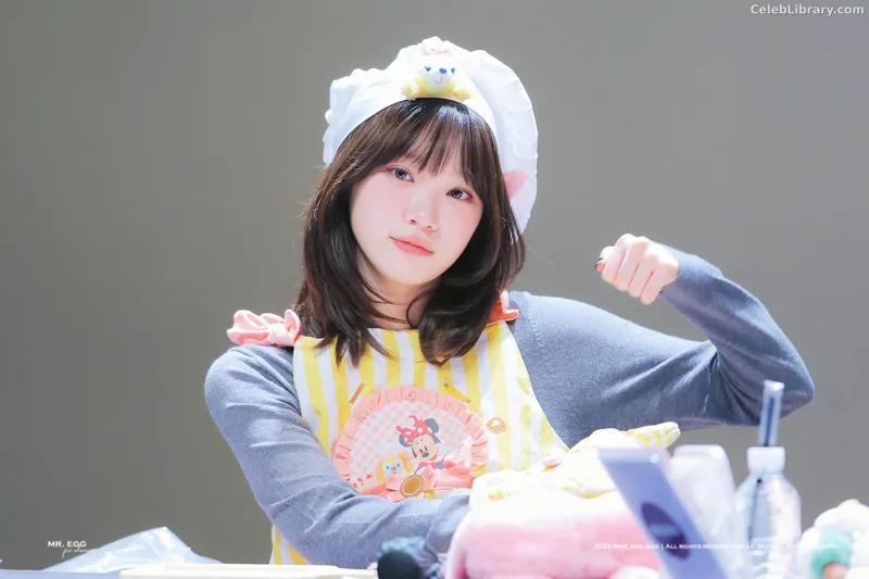 Kim Chaewon 김채원 [Le Sserafim] photo 12 of 2310