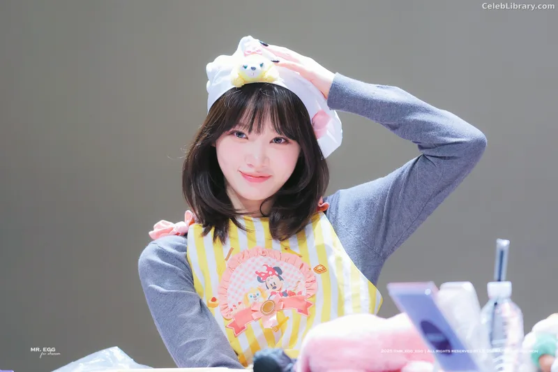 Kim Chaewon 김채원 [Le Sserafim] photo 13 of 2310