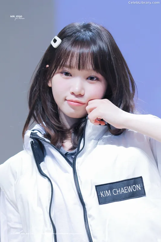 Kim Chaewon 김채원 [Le Sserafim] photo 14 of 2310