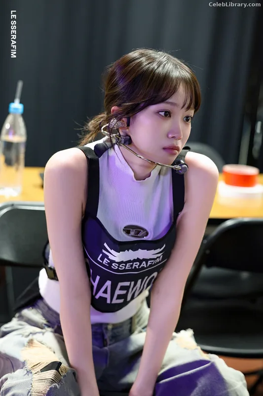Kim Chaewon 김채원 [Le Sserafim] photo 3 of 2310