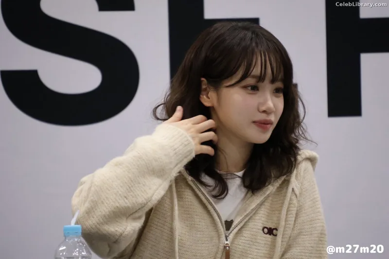 Kim Chaewon 김채원 [Le Sserafim] photo 14 of 2310