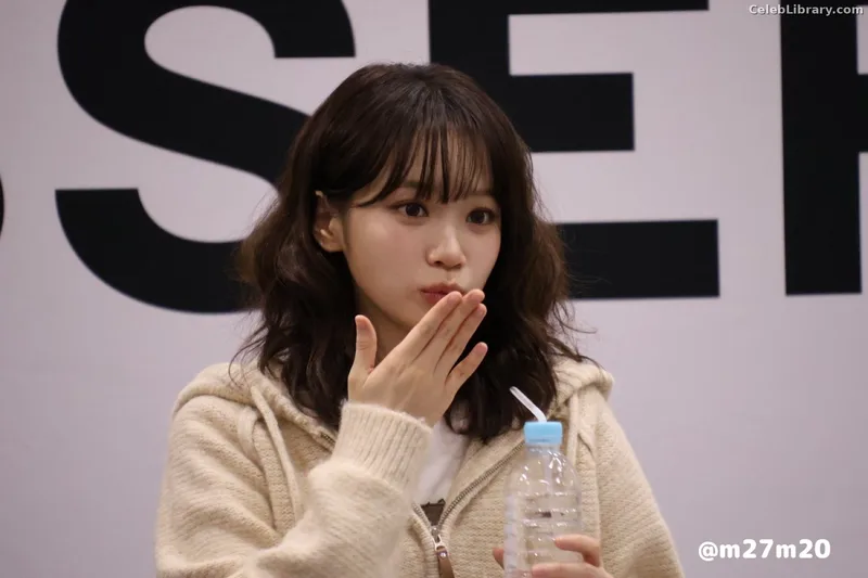 Kim Chaewon 김채원 [Le Sserafim] photo 16 of 2310