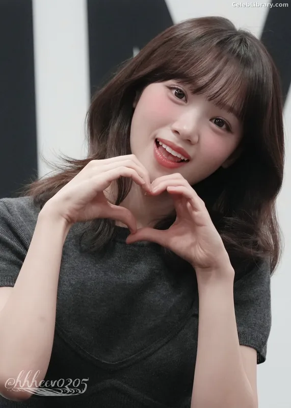 Kim Chaewon 김채원 [Le Sserafim] photo 22 of 2310