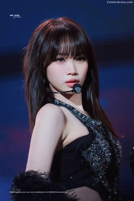 Kim Chaewon 김채원 [Le Sserafim] photo 6 of 2310