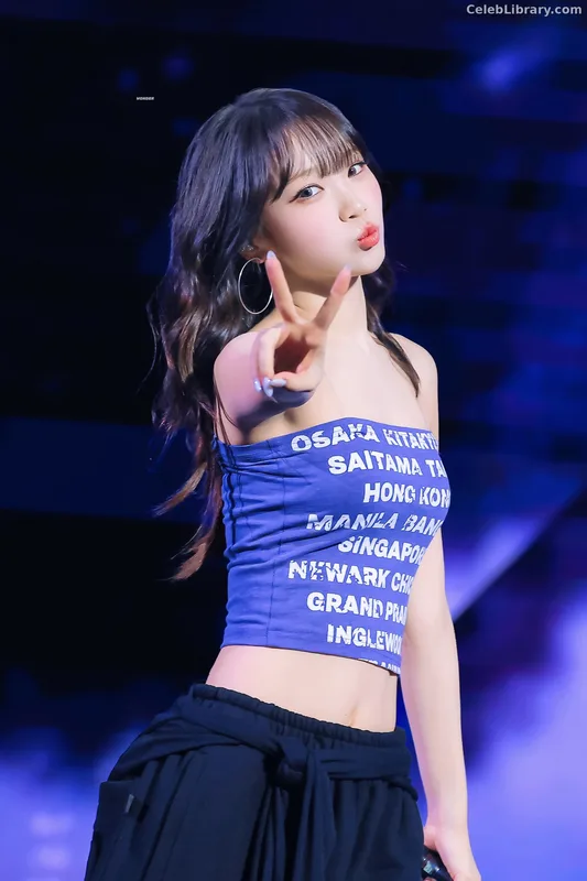 Kim Chaewon 김채원 [Le Sserafim] photo 8 of 2310
