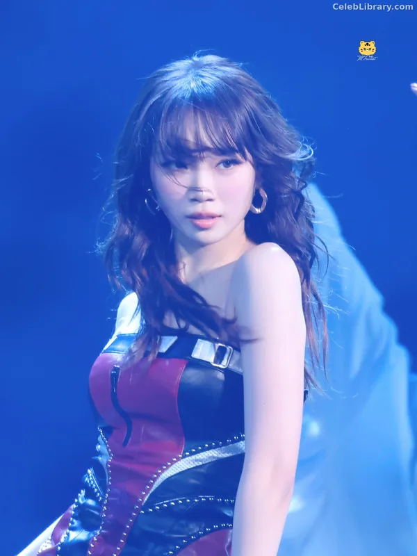 Kim Chaewon 김채원 [Le Sserafim] photo 20 of 2310