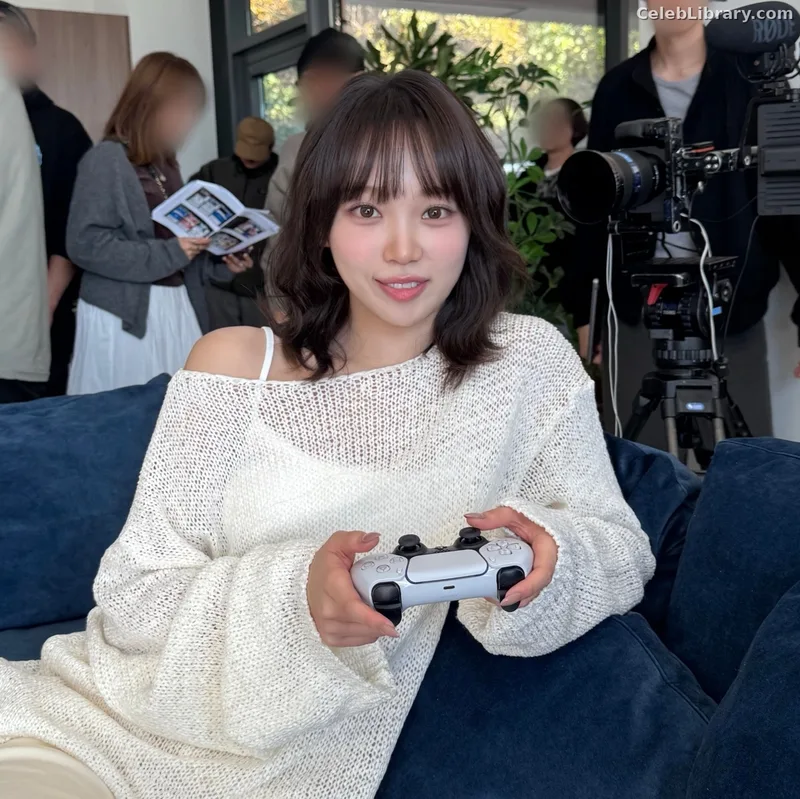 Kim Chaewon 김채원 [Le Sserafim] photo 3 of 2310