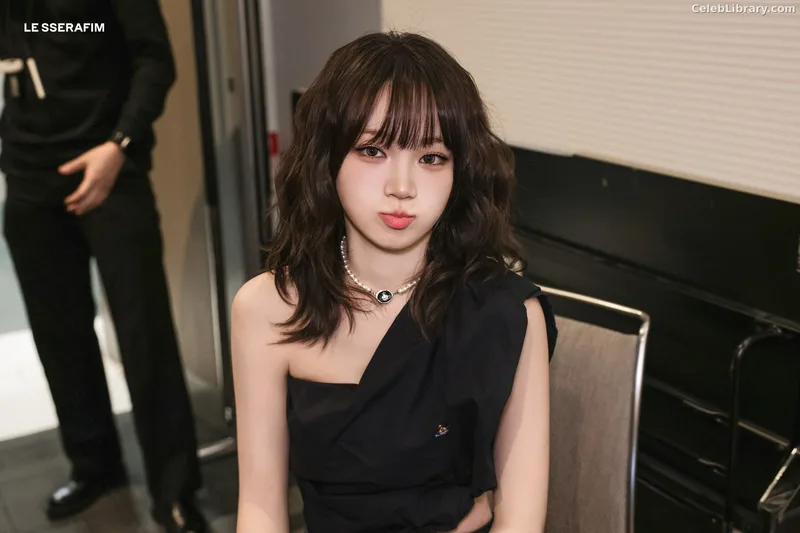 Kim Chaewon 김채원 [Le Sserafim] photo 11 of 2310