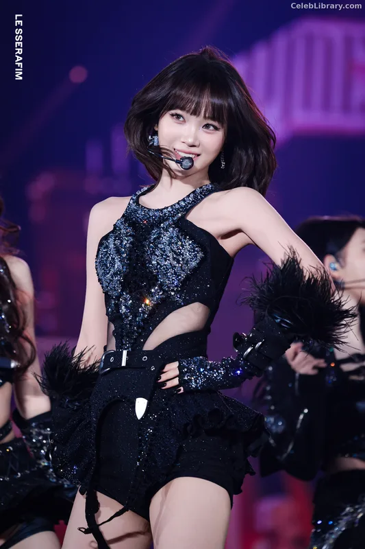 Kim Chaewon 김채원 [Le Sserafim] photo 11 of 2310