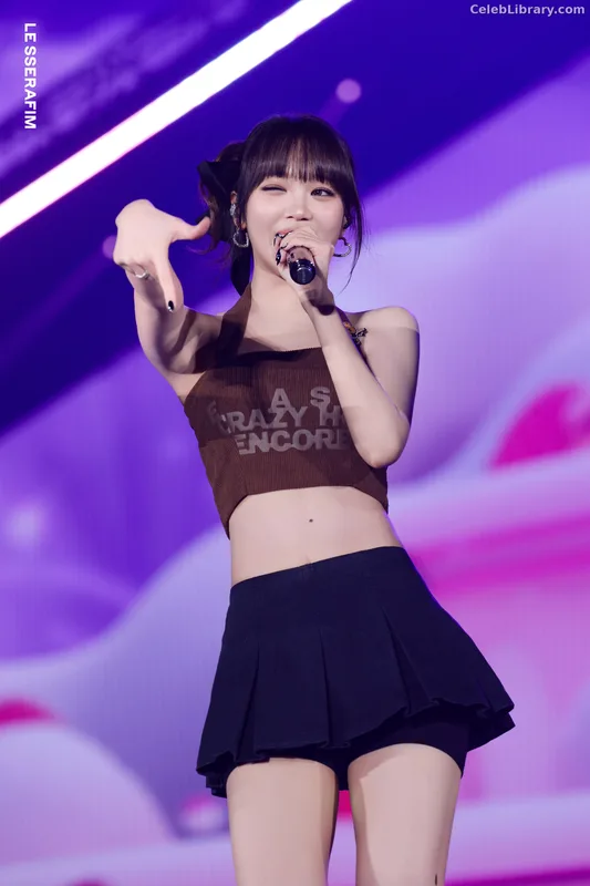 Kim Chaewon 김채원 [Le Sserafim] photo 12 of 2310