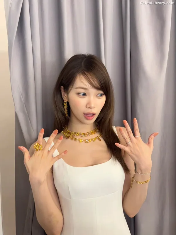 Kim Chaewon 김채원 [Le Sserafim] photo 22 of 2310