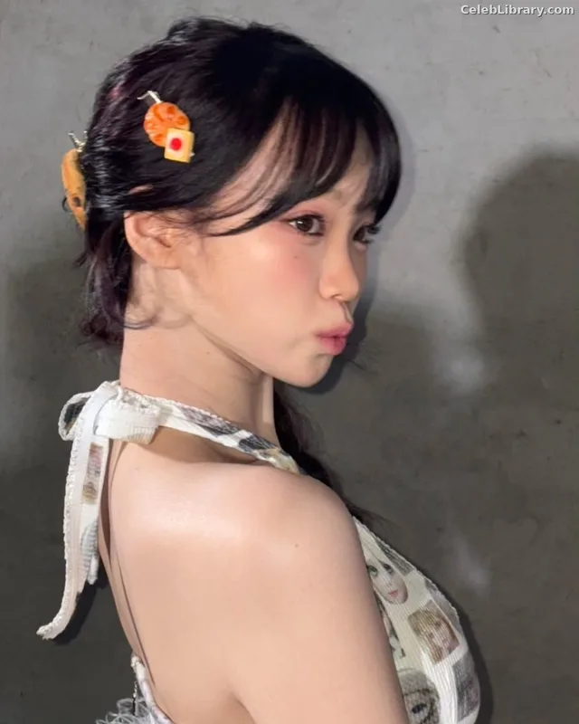 Kim Chaewon 김채원 [Le Sserafim] photo 9 of 2310